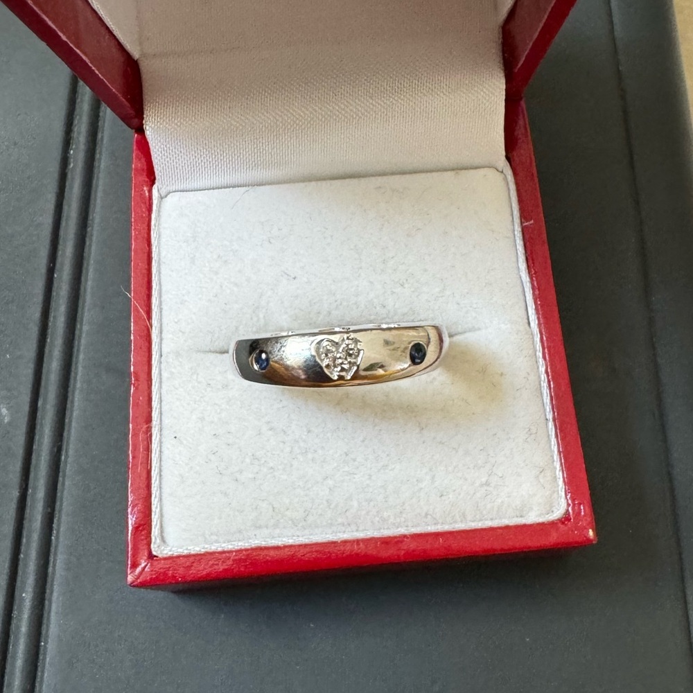10k diamond ring